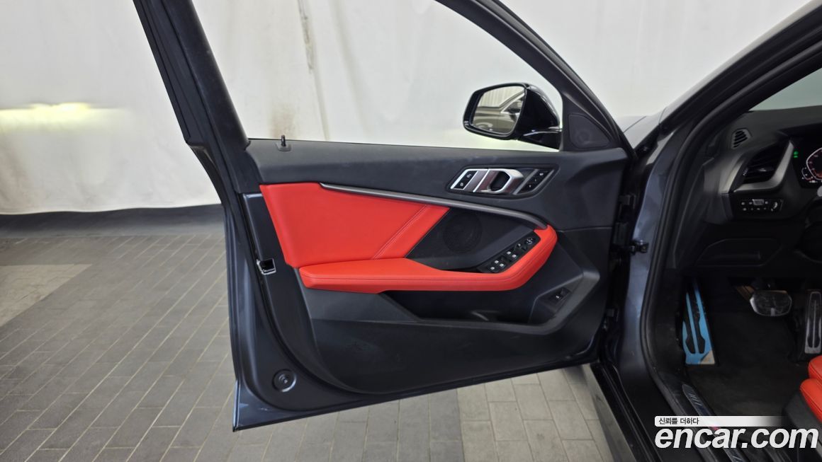 BMW 1-Series 2021