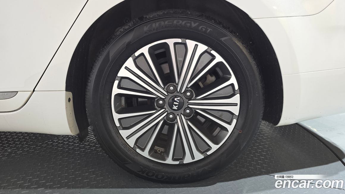 Kia K7 2020