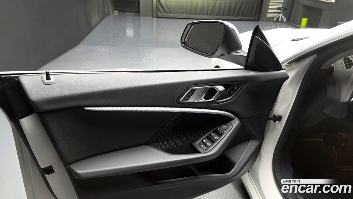 BMW 2-Series 2023