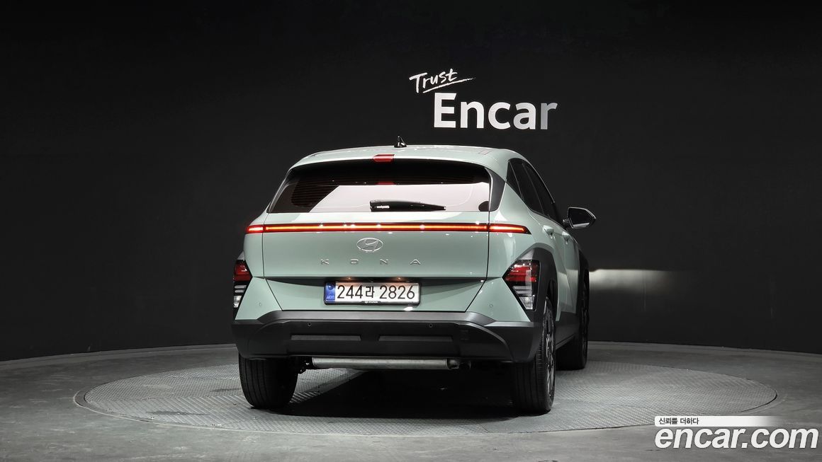 Hyundai Kona 2025