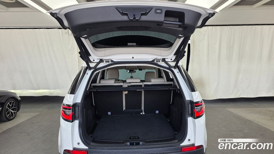 Land Rover Discovery Sport 2021