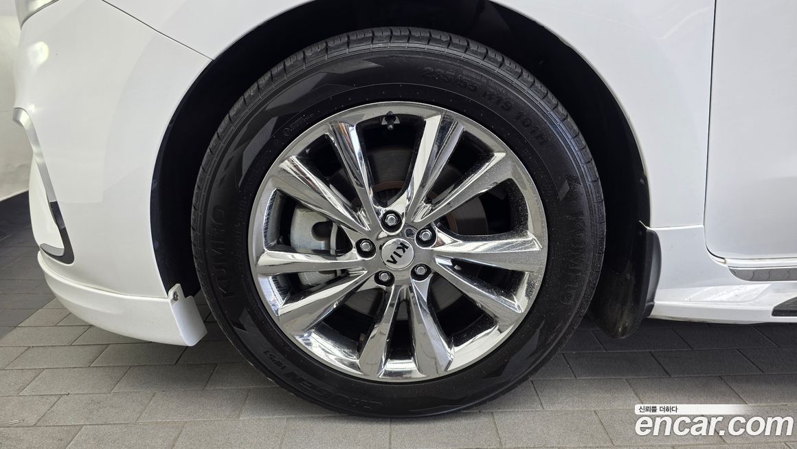 Kia Canival 2020