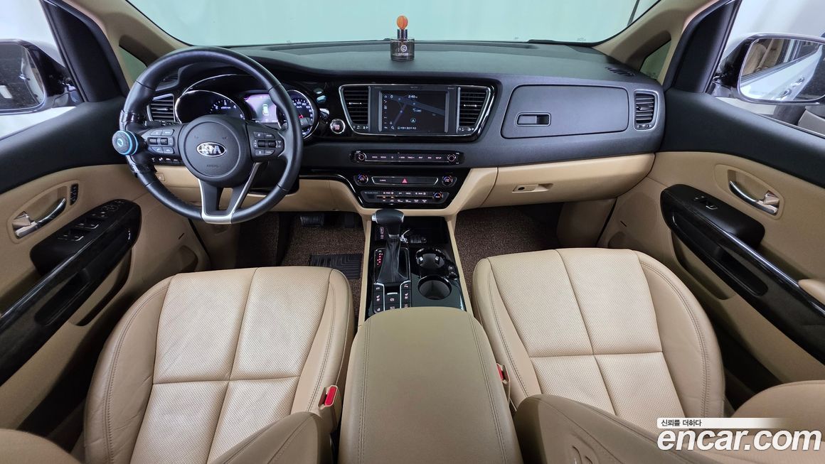 Kia Canival 2020