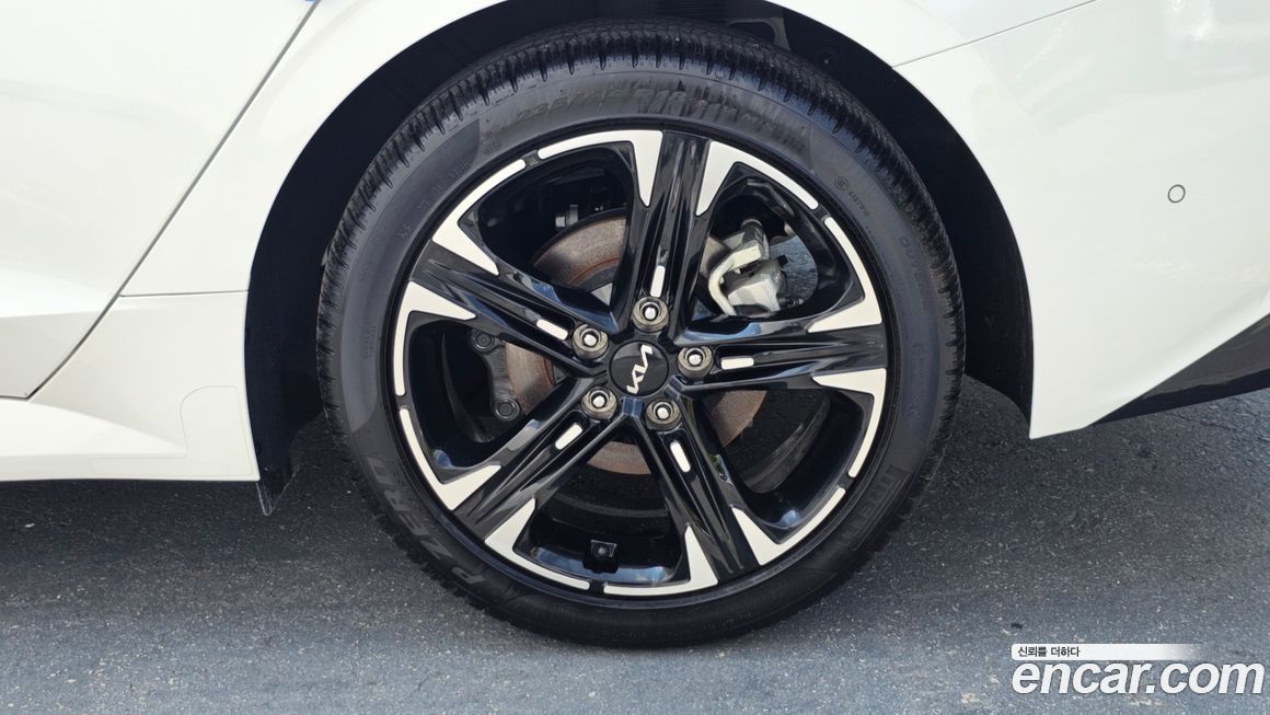 Kia K5 2023