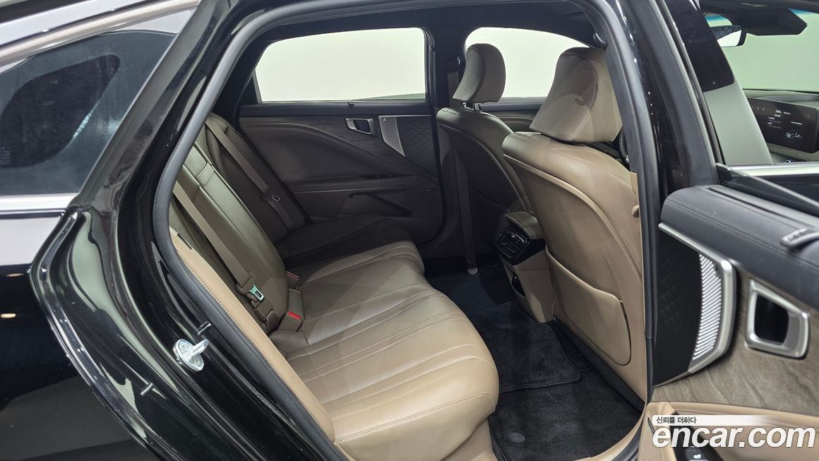 Kia K8 2023