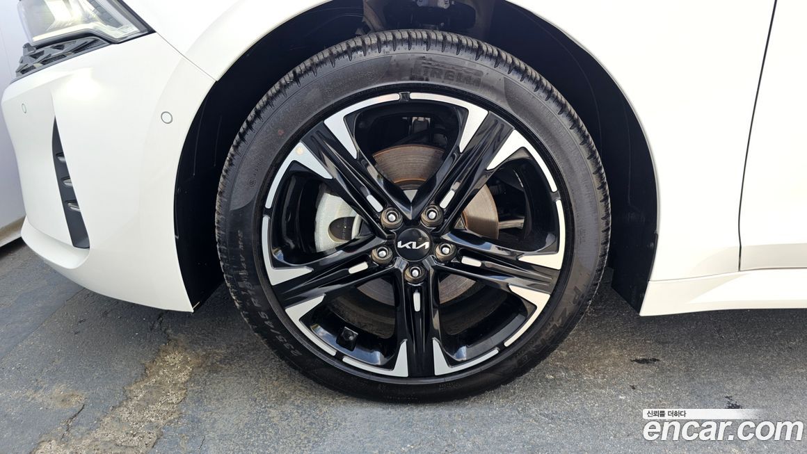 Kia K5 2023