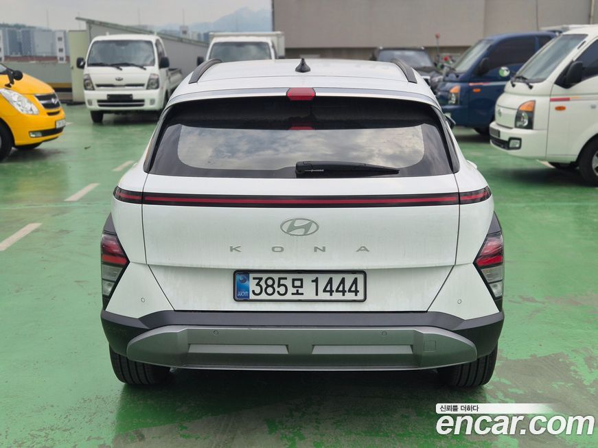 Hyundai Kona 2025