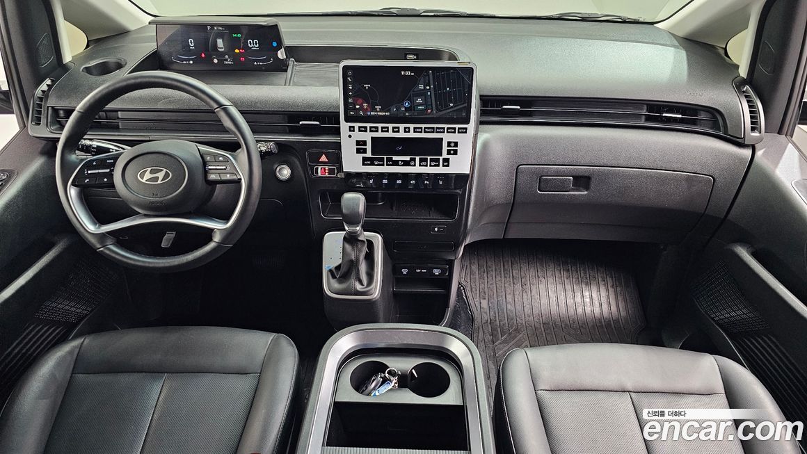 Hyundai Staria 2025
