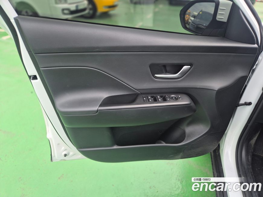 Hyundai Kona 2025