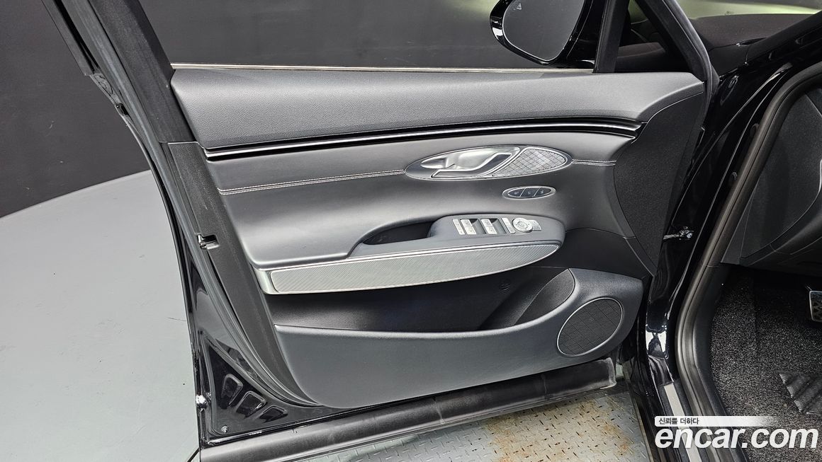 Genesis GV70 2022