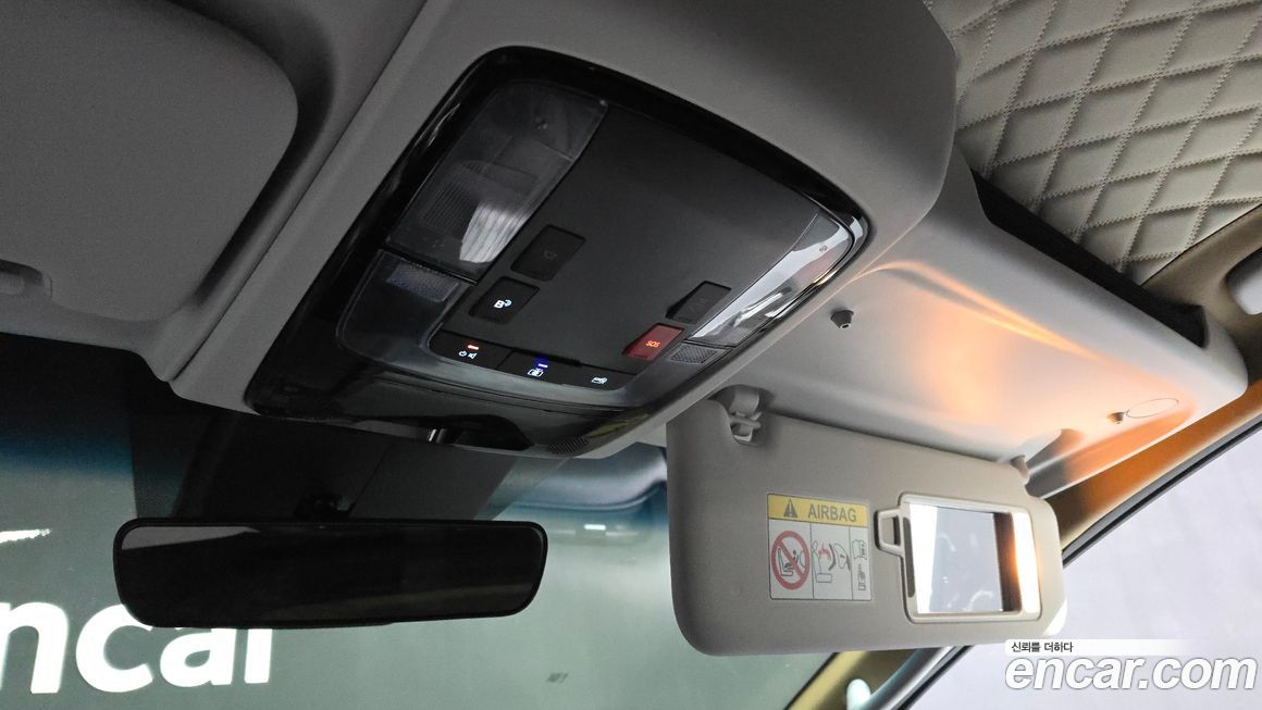 Hyundai Staria 2025