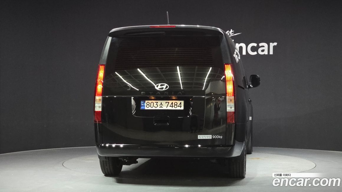 Hyundai Staria 2025