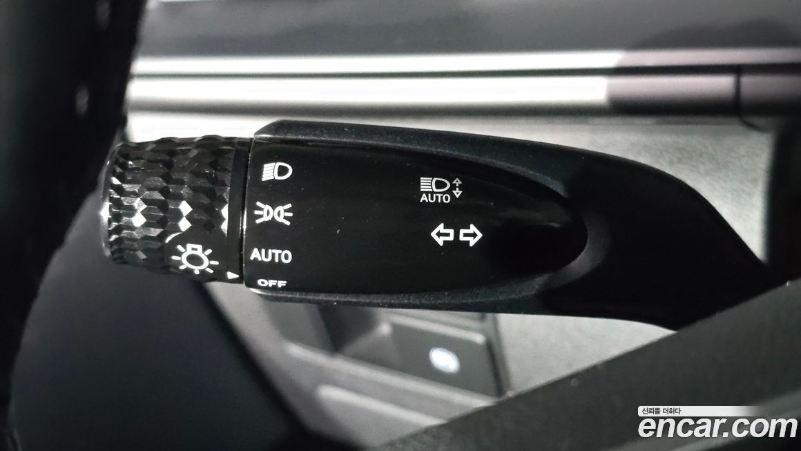 Hyundai Staria 2025