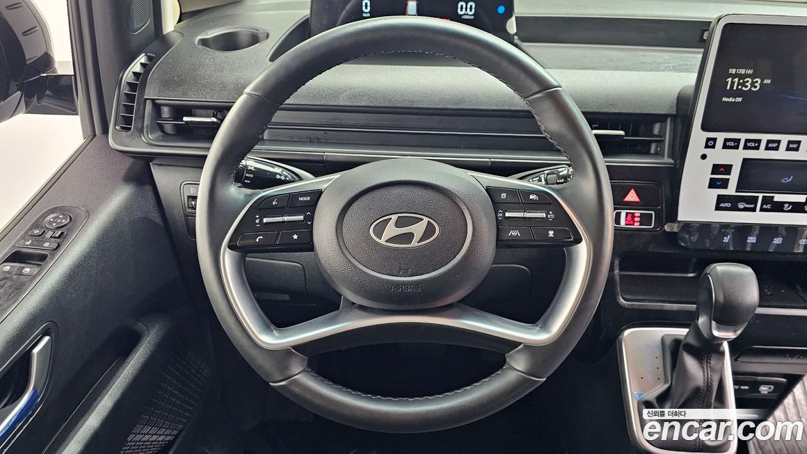 Hyundai Staria 2025