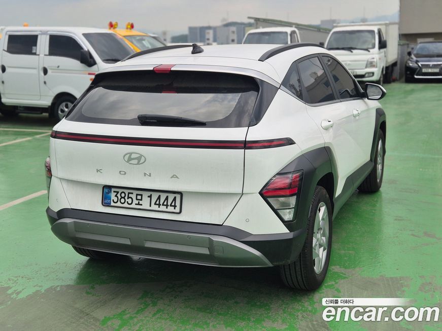 Hyundai Kona 2025