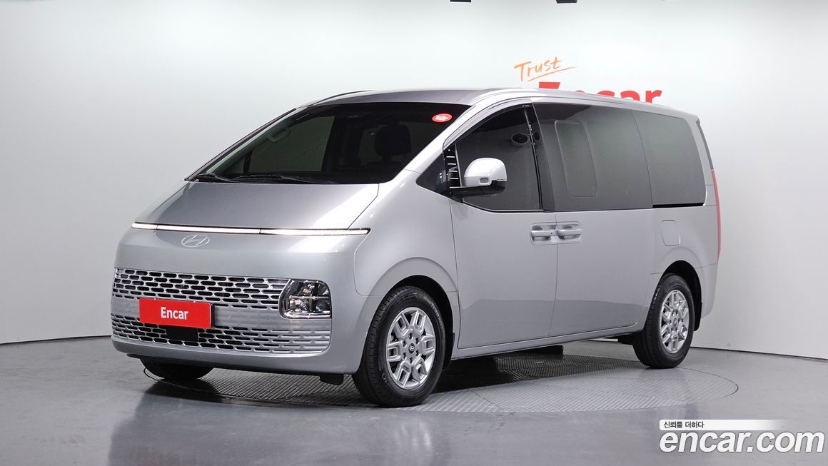 Hyundai Staria 2025