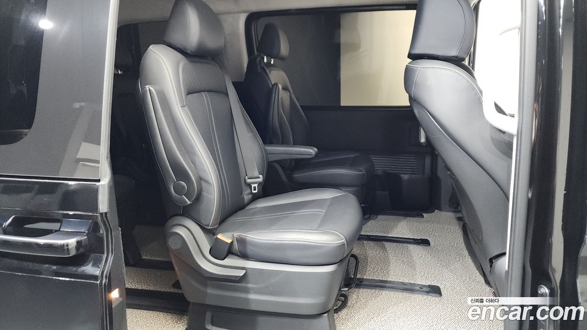 Hyundai Staria 2023