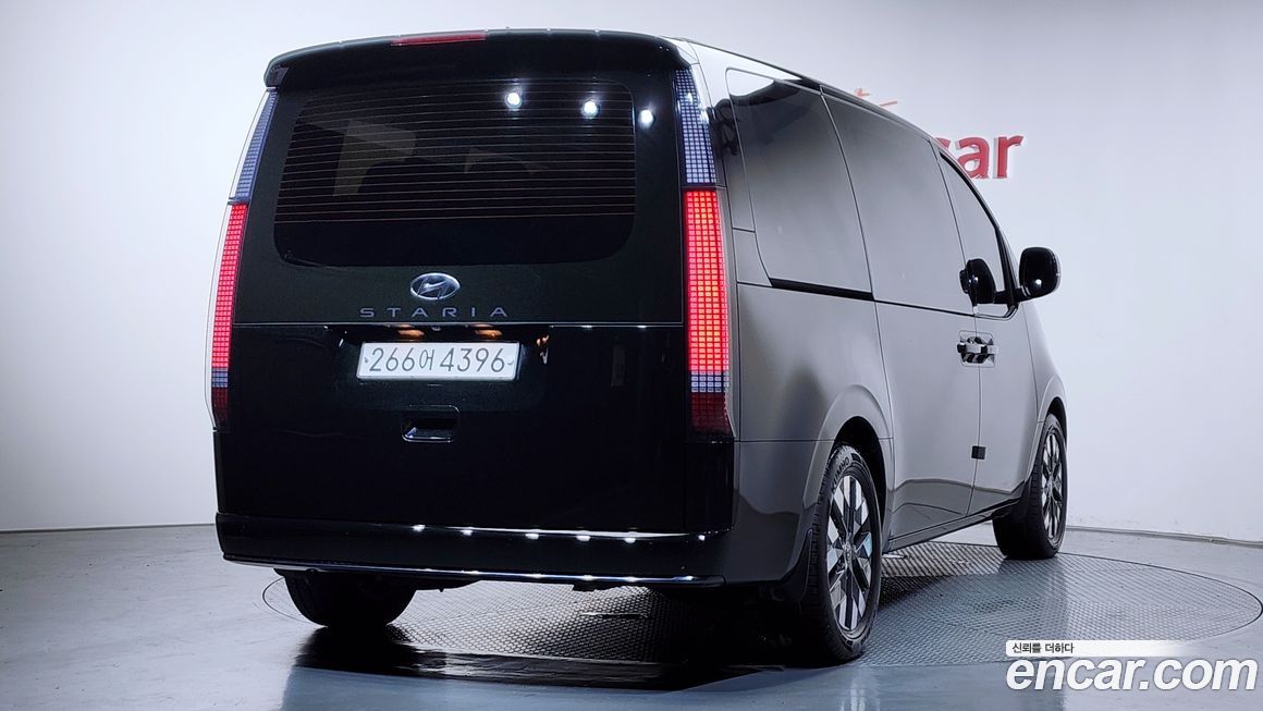 Hyundai Staria 2023