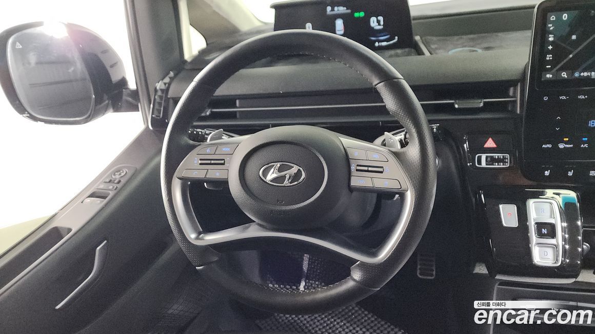 Hyundai Staria 2023