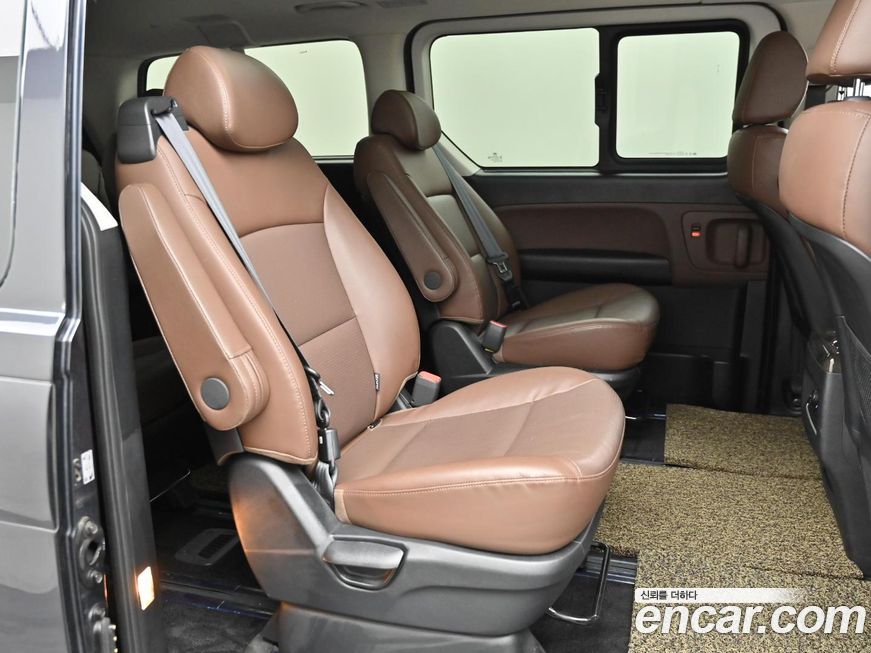 Hyundai Starex 2020