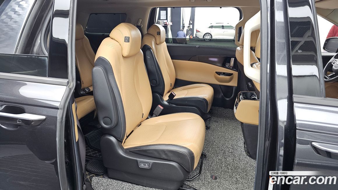 Kia Canival 2021