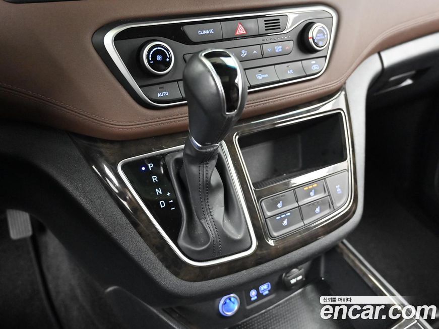 Hyundai Starex 2020