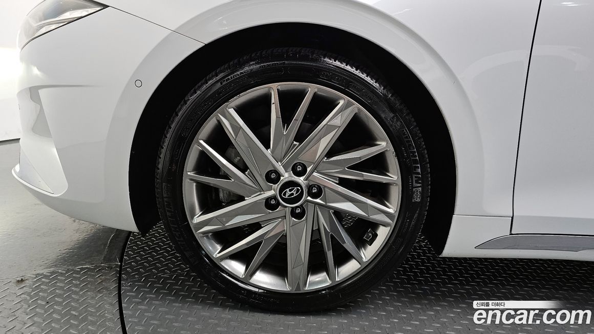 Hyundai Grandeur 2020