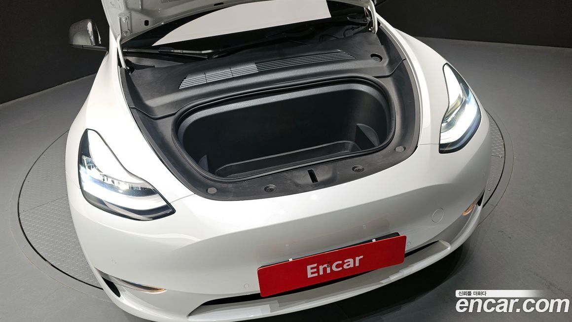Tesla Model Y 2021