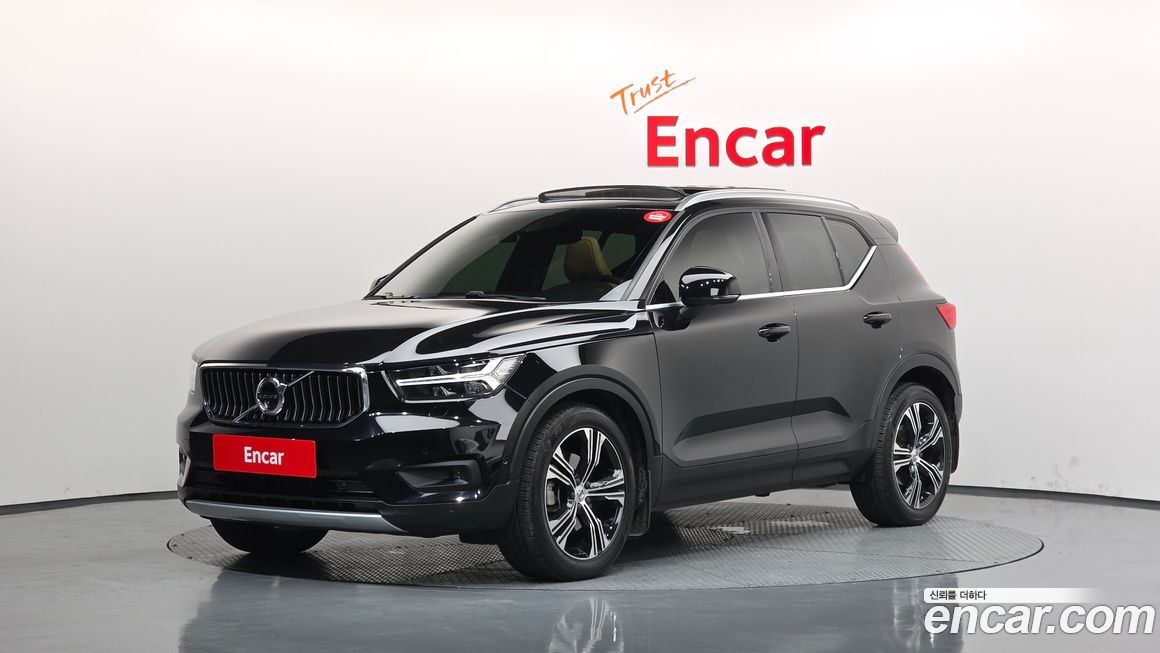 Volvo XC40 2021