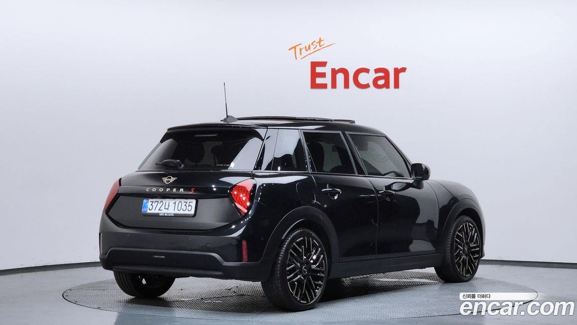 Mini Cooper 2025
