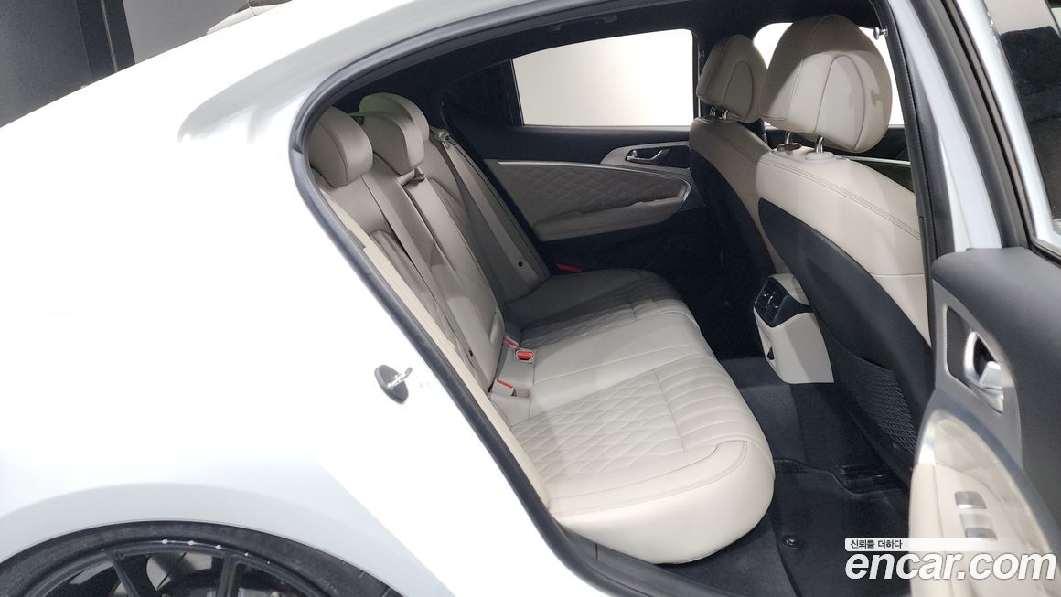 Genesis G70 2021