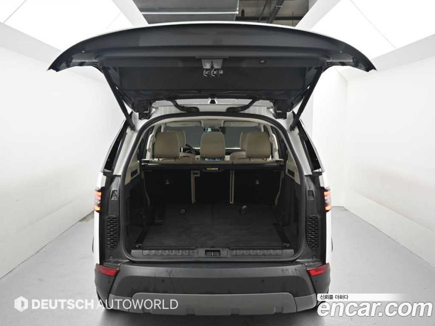 Land Rover Discovery 2020