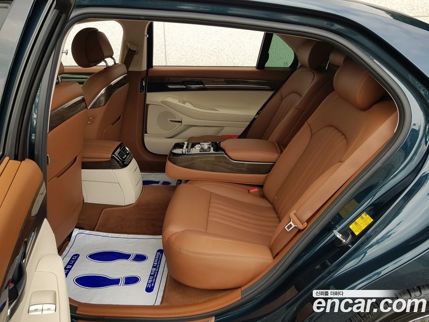 Genesis G90 2021