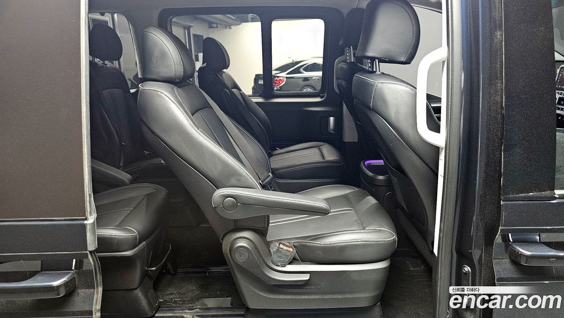 Hyundai Staria 2023