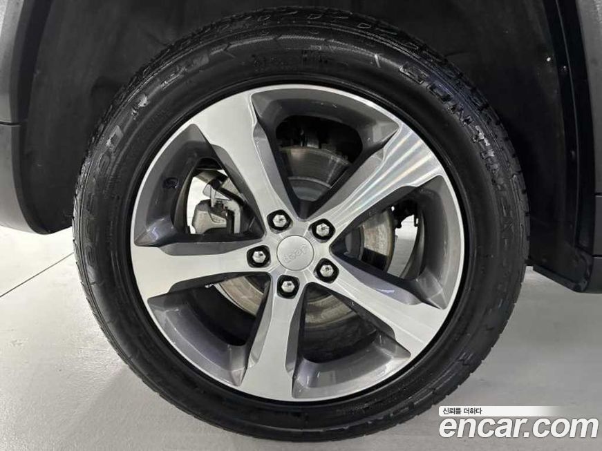 Jeep Cherokee 2023