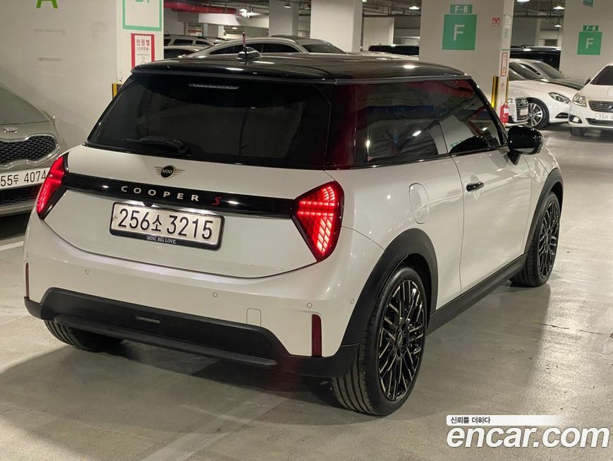 Mini Cooper 2025