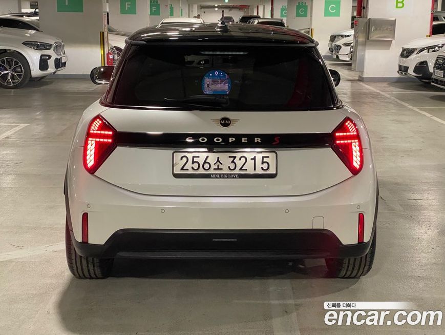 Mini Cooper 2025