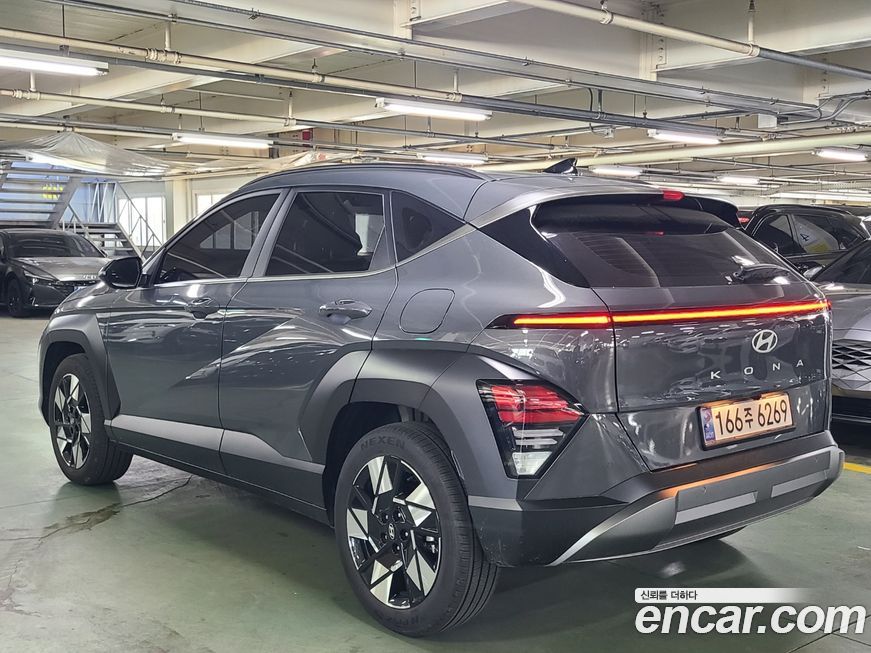 Hyundai Kona 2025