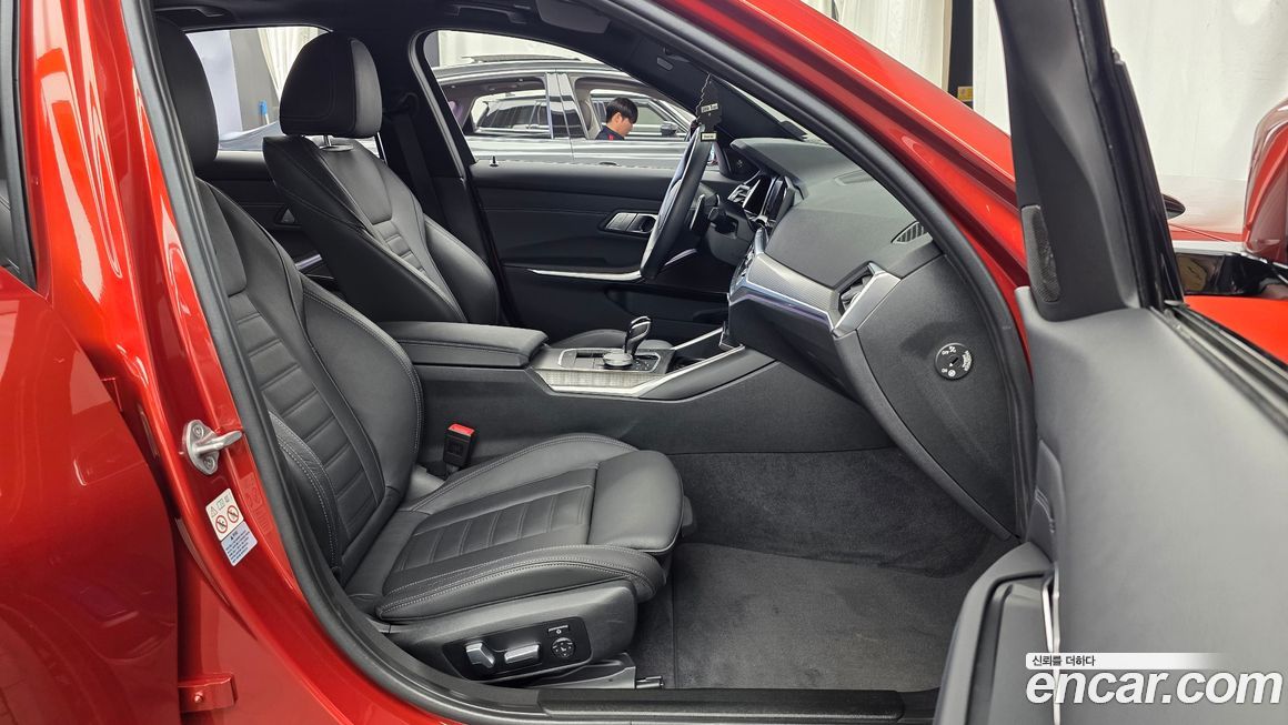 BMW 3-Series 2021