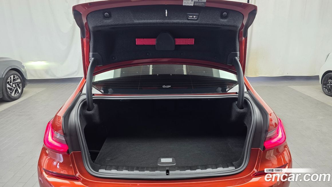 BMW 3-Series 2021