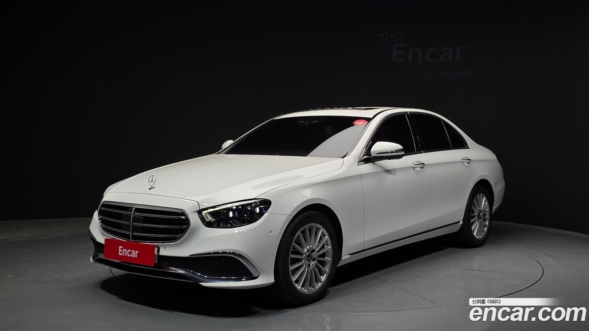 Mercedes-Benz E-Class 2022