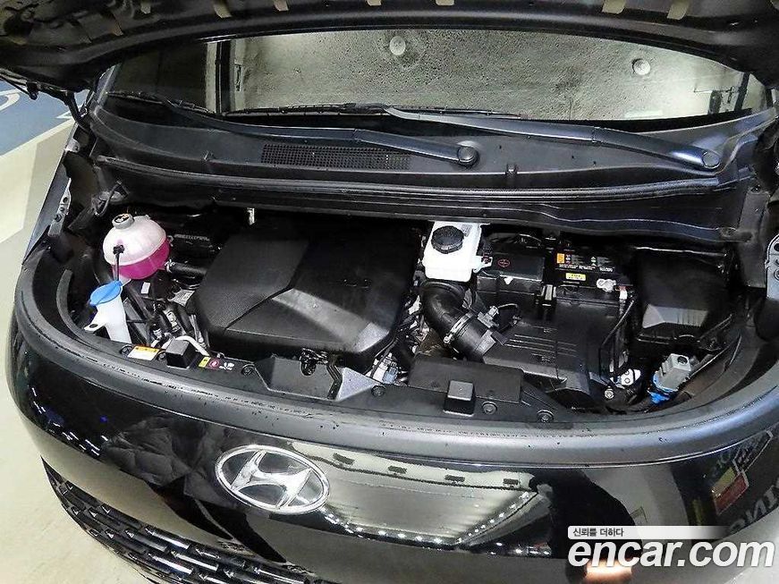 Hyundai Staria 2023