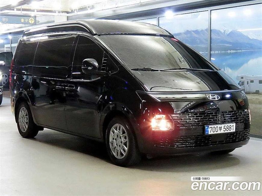 Hyundai Staria 2023
