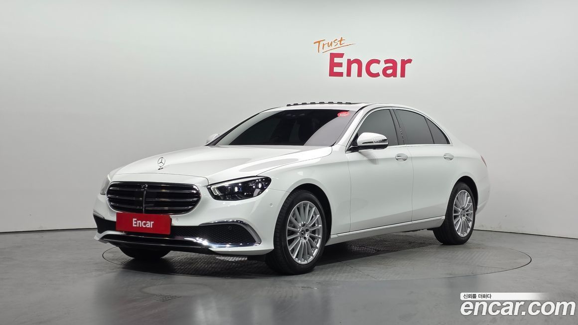 Mercedes-Benz E-Class 2022