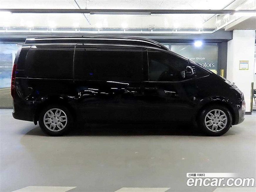Hyundai Staria 2023
