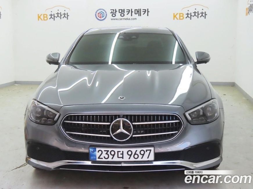 Mercedes-Benz E-Class 2021