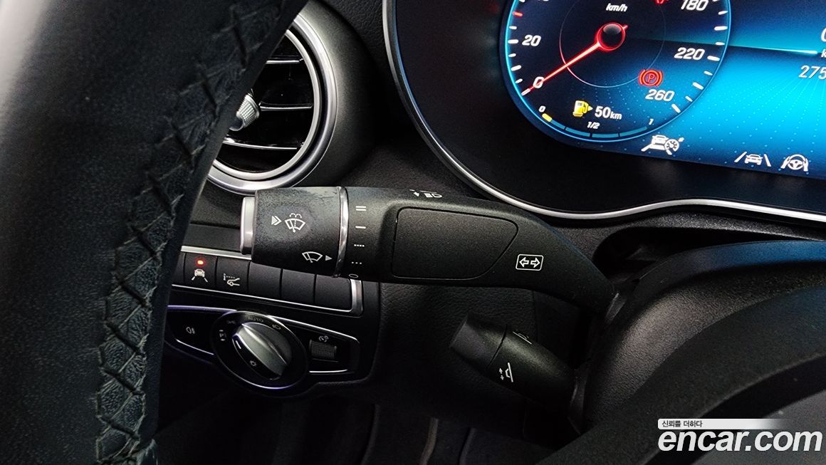 Mercedes-Benz C-Class 2021