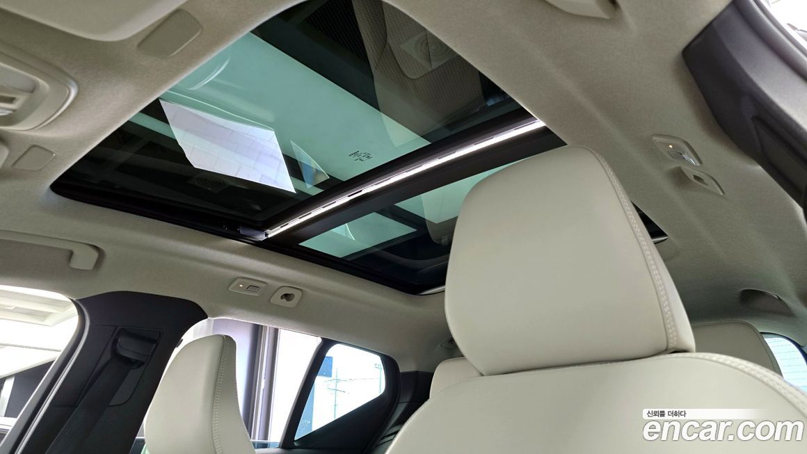 Volvo XC40 2024