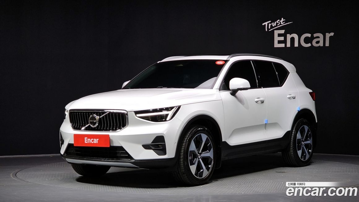Volvo XC40 2024