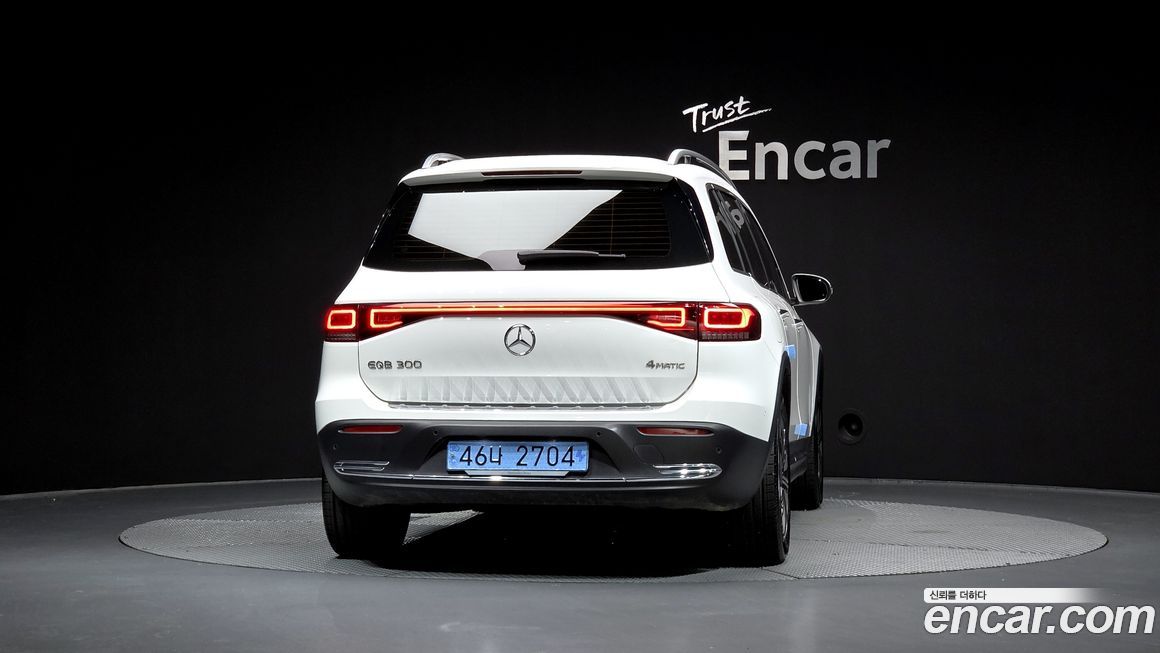 Mercedes-Benz EQB 2023